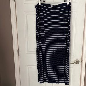 XL Tall Maxi skirt